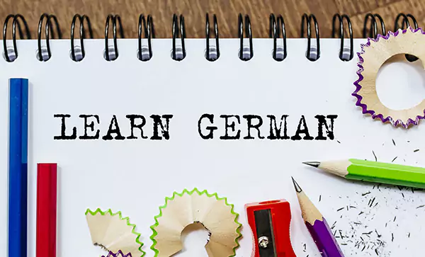 چرا یادگیری زبان آلمانی مهم است؟ (4 دلیل کاربردی)
